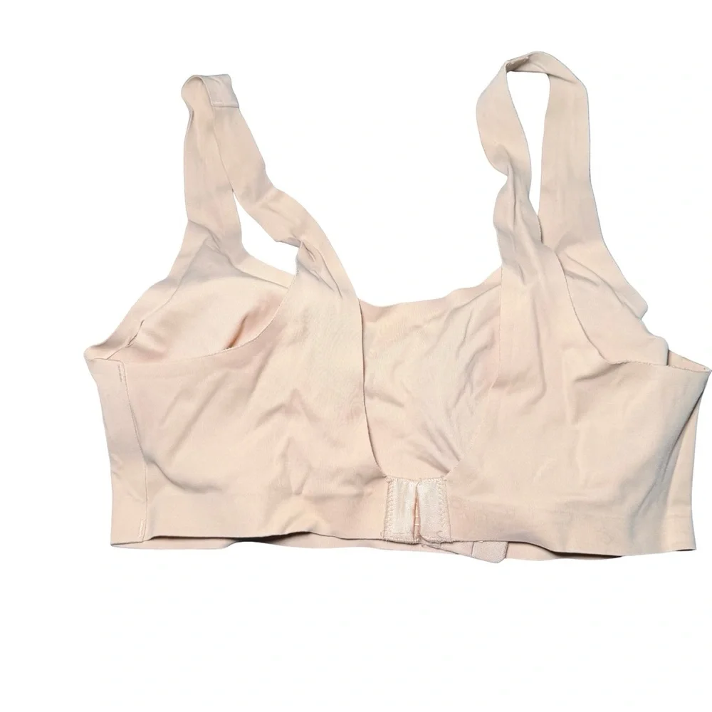 Lively The Sleek Scoop Bralette Size Small - 32C, 32D, 34A, 34B